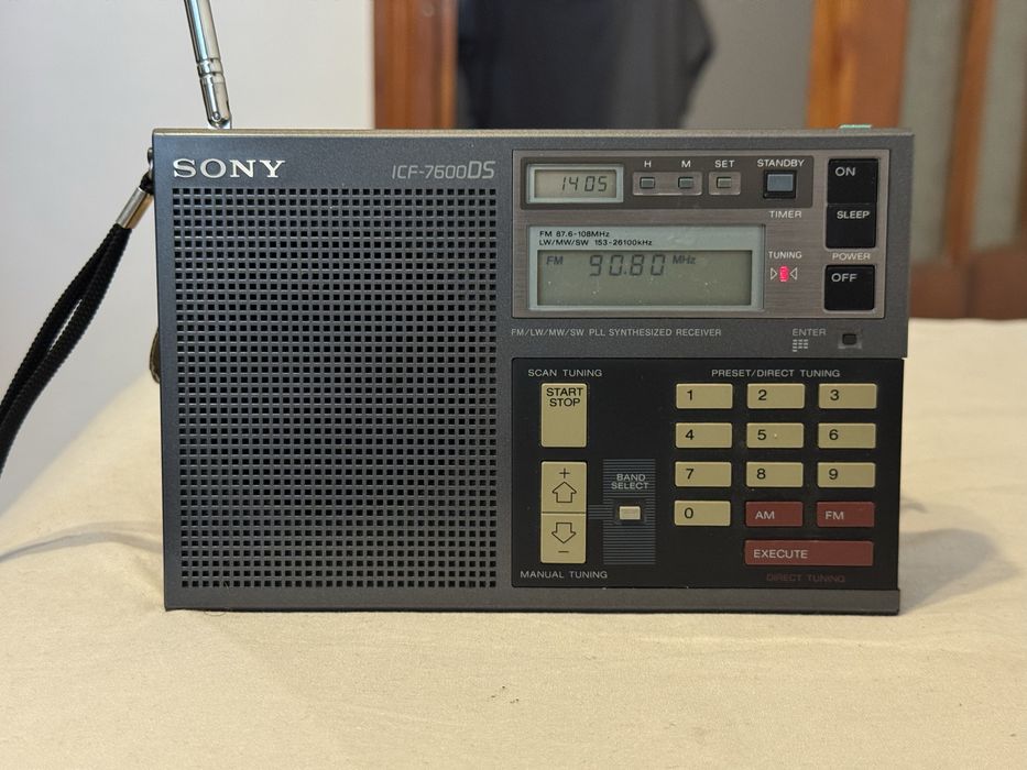Radio Sony ICF-7600DS