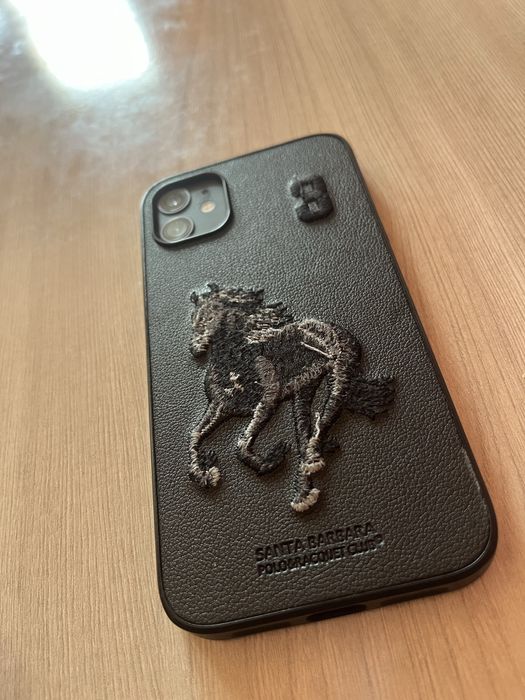 Продам Айфон 11