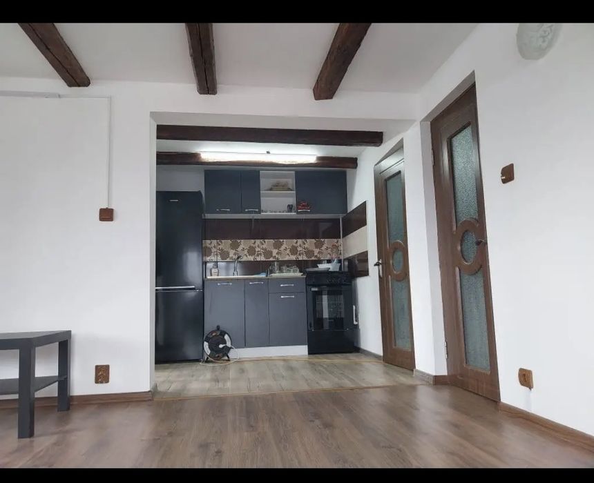 Vând casa ,Zona Măneciu-Ungureni Ph