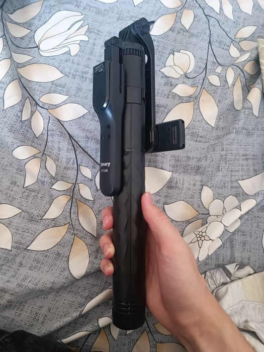 Jmary KT-239 Telefon va kamera uchun selfi tayoqchasi / Штатив Jmary