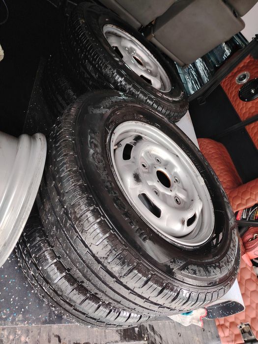 Set roti complete Ford Tranzit pe 16 de vară