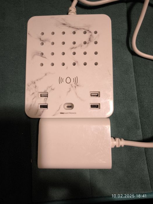 EGG Electronics - Stație de încărcare PowerStation PRO