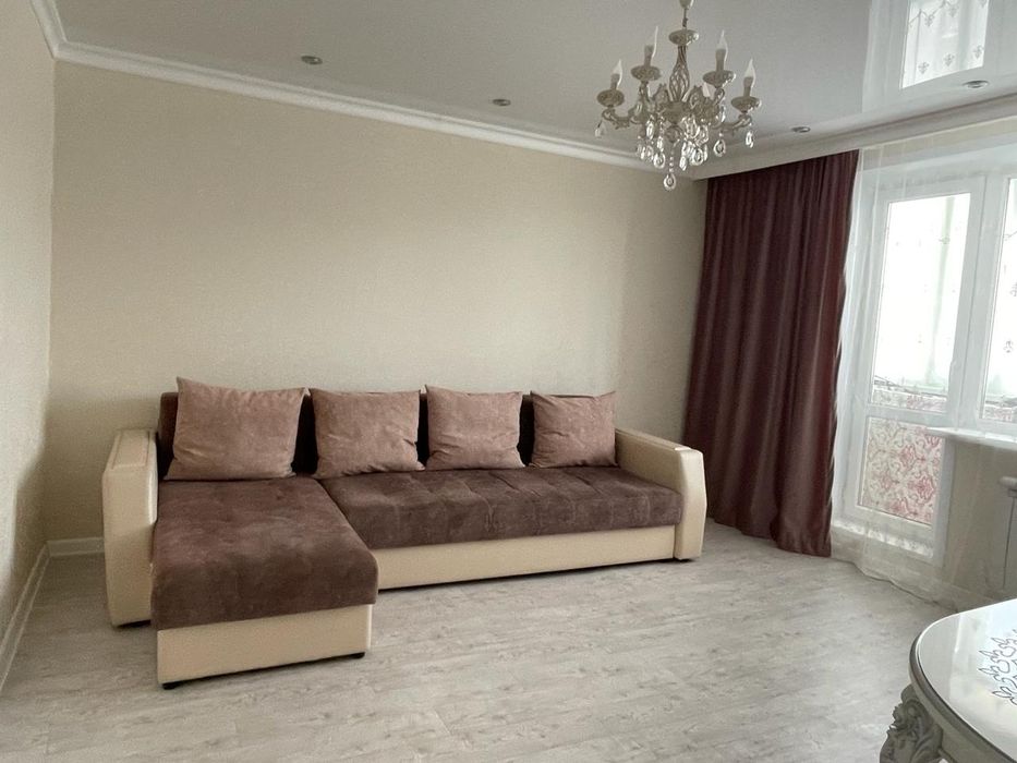 Продается Диван в хорошем состоянии