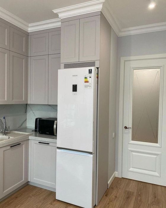 ХОЛОДИЛЬНИК НА ПРОДАЖУ / в отличном состоянии/ все работает,чистенькой