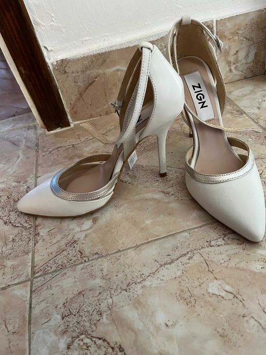 Дамски официални обувки