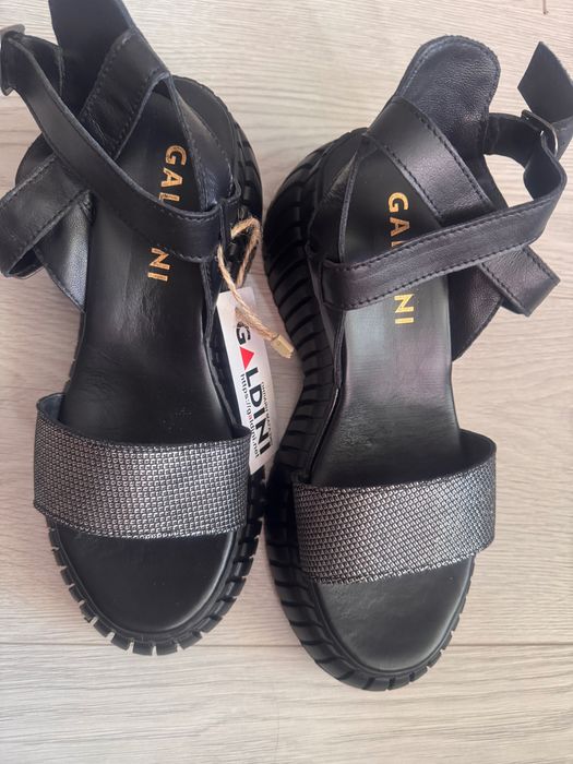 Нови! Сандали естествена кожа