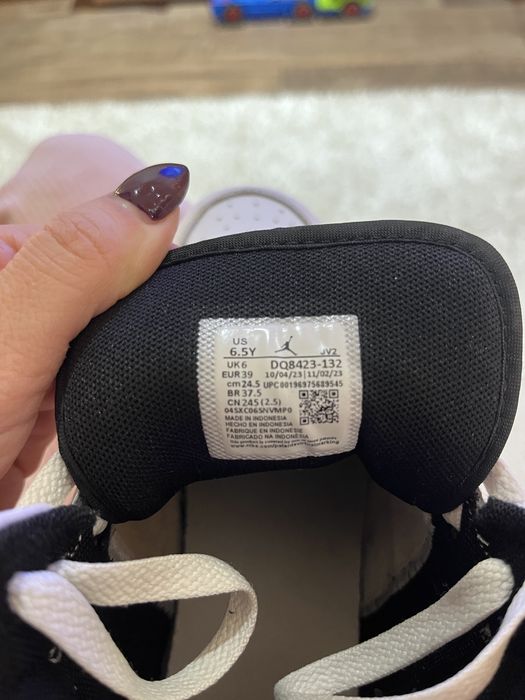 Маратонки Jordan 39 размер