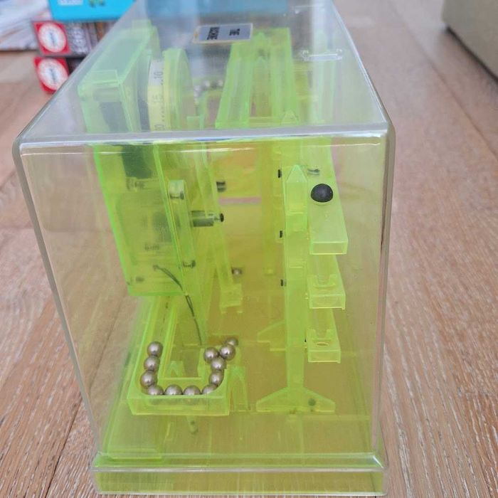 Huzzle Puzzle, Детски книги 8+ и енциклопедии, Магнитен конструктур
