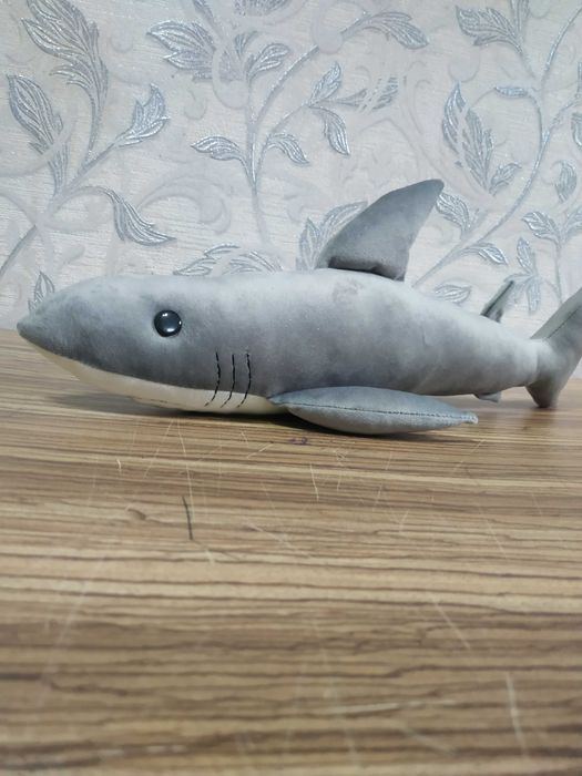 Игрушки. Мягкая игрушка акула