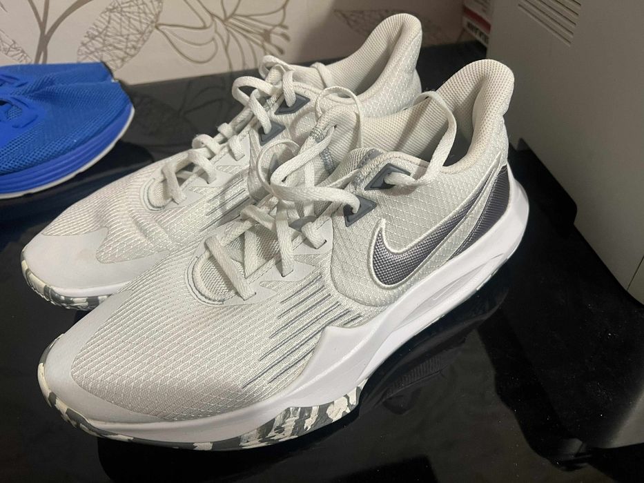 Nike обувки 43 номер