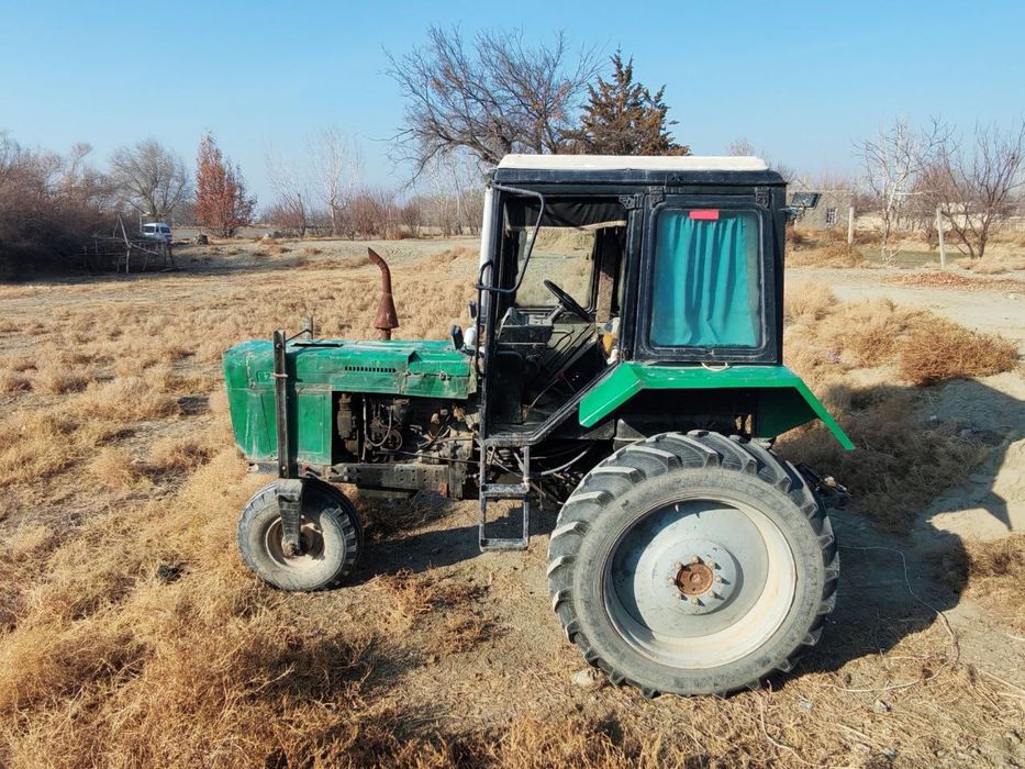 Traktor 82.1 sotiladi