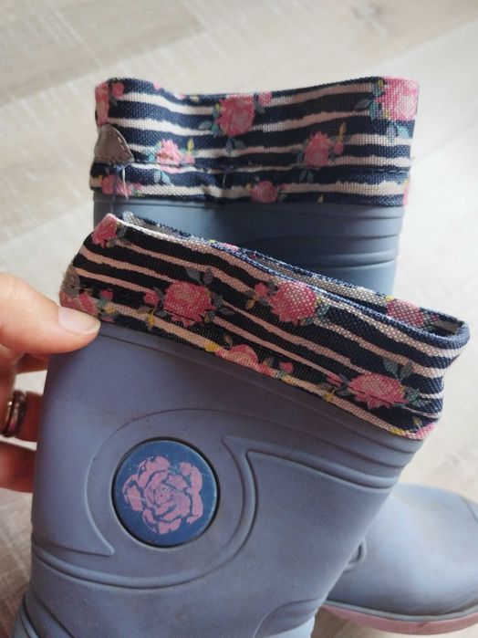 Ghetute de ploaie cu luminite pt fete