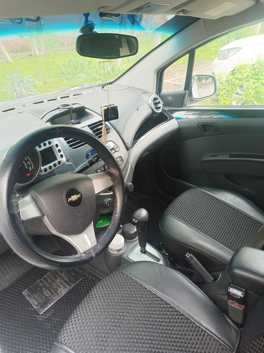 Avtomobil Chevrolet Spark