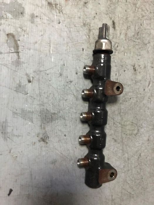 Rampa injectoare 1.6 hdi  peugeot 206 207 307 1007 citroen c2 c3 50