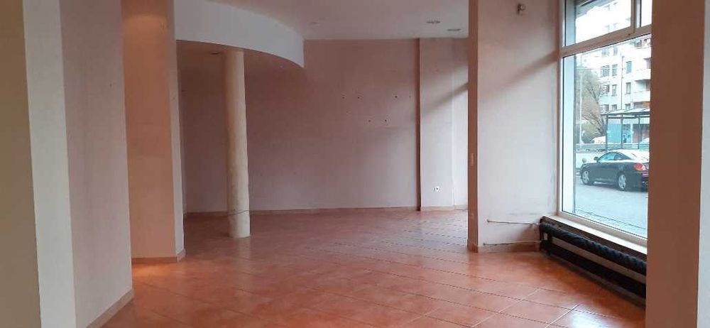 Давам под наем Магазин на ул.Опълченска