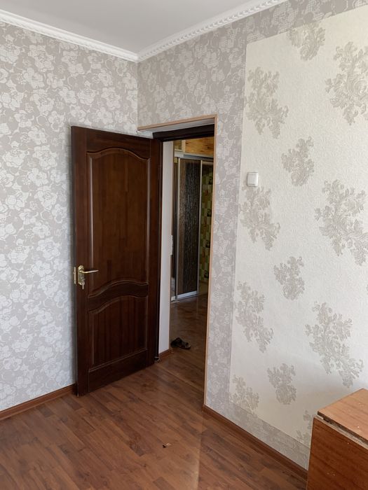 Продается трех комнатная квартира