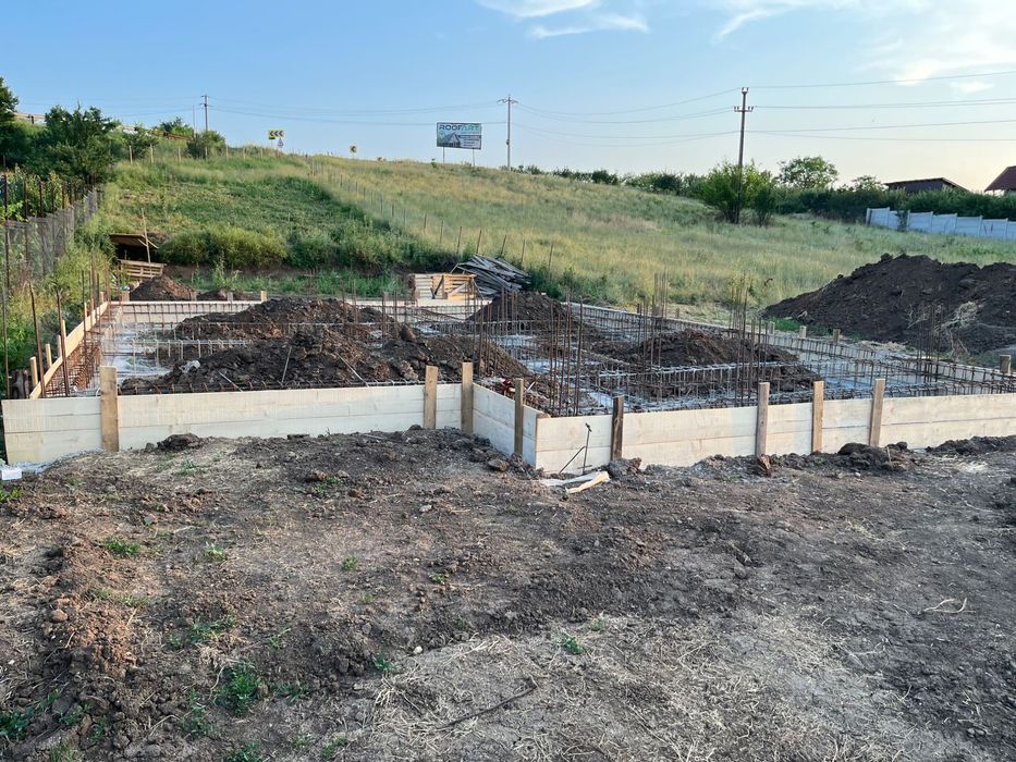 Teren +fundatie pielesti