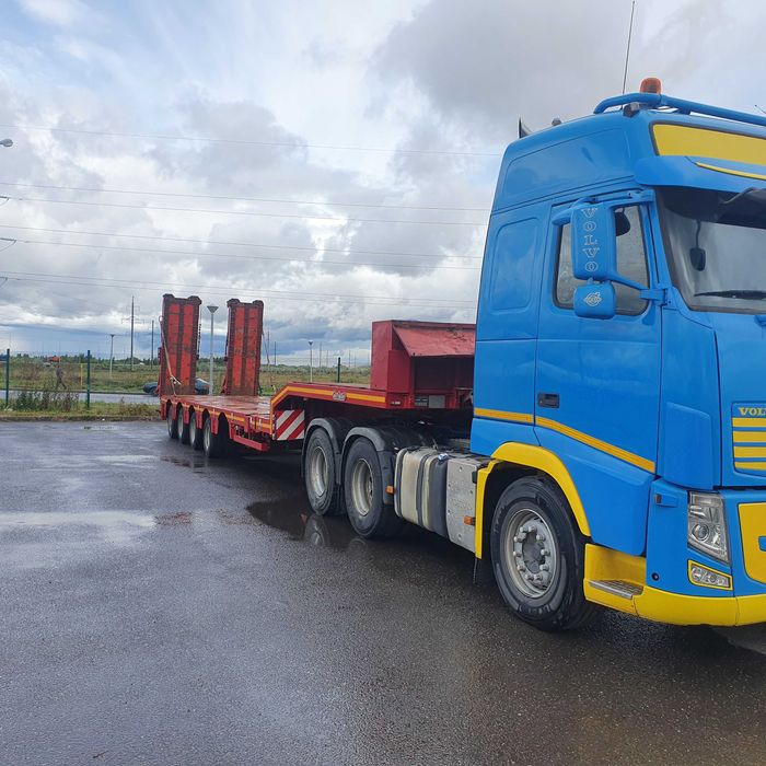 Грузовой эвакуатор. трал