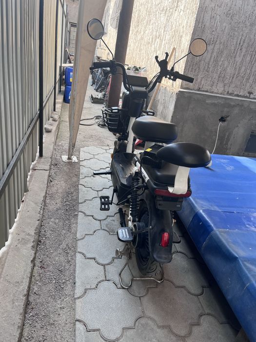 Скутер электрический