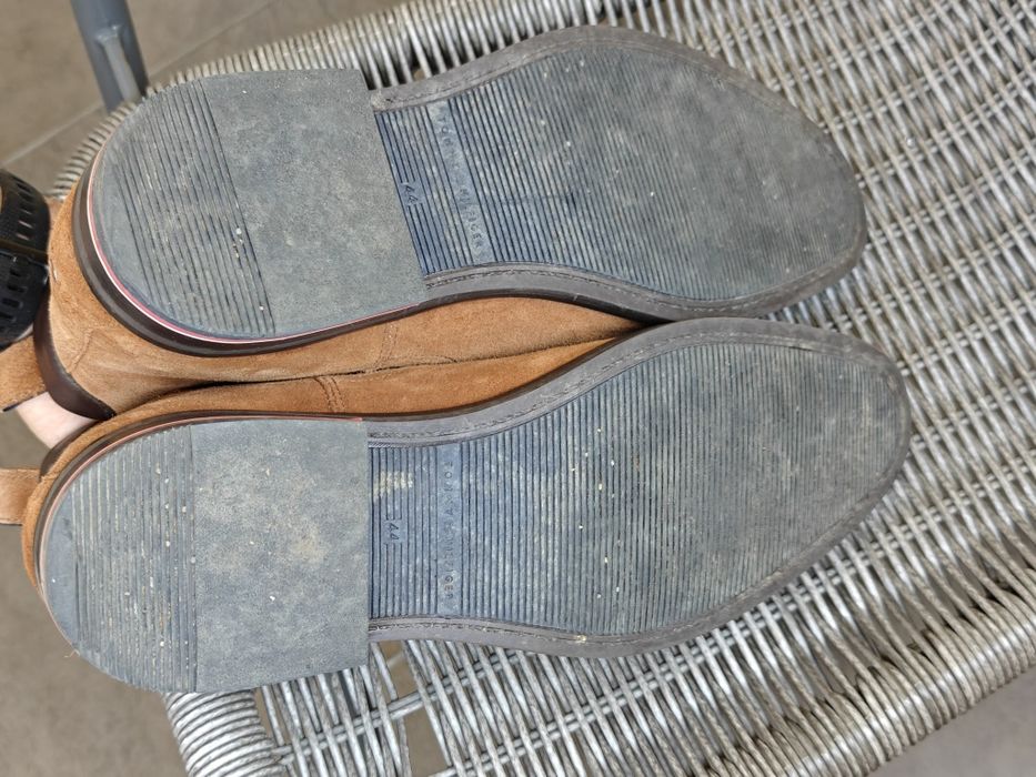 Tommy Hilfiger, 44, chelsea boots