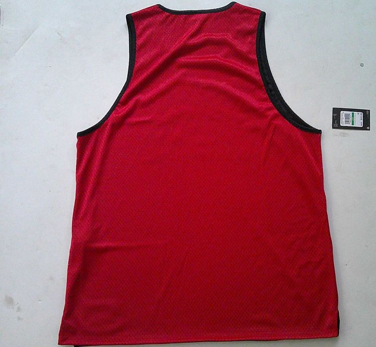 Under Armour Baseline Reversible двулицев мъжки потник от Сащ