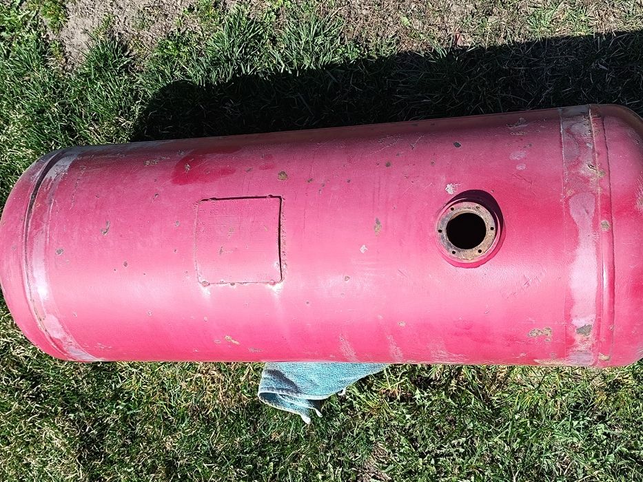 Продам газ балон на машину