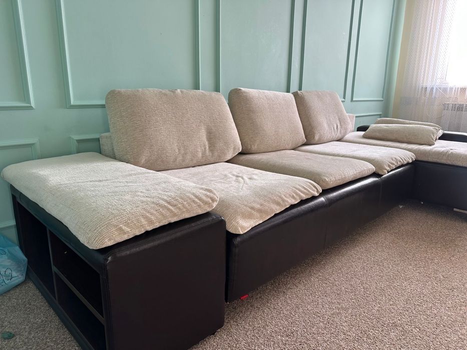 Пяти местный диван
