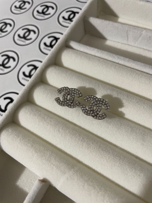 CHANEL дамско колие