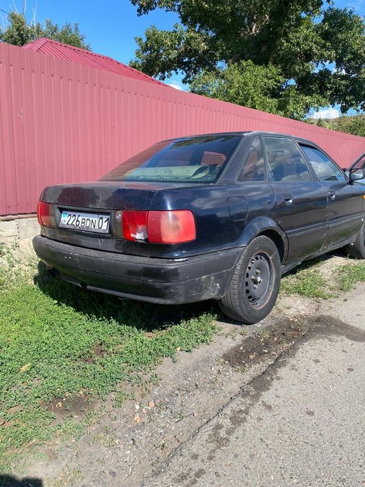 Продам Ауди б4 на ходу