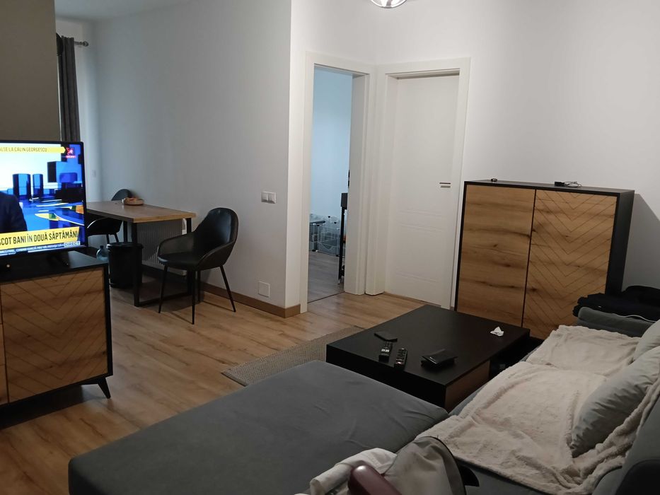 inchiriez apartamet 3 camere cluj