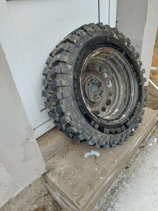 Vand 4  anvelope cu tot cu jante- OFF ROAD cramponate, ca noi, au fost