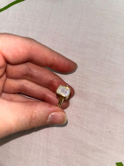 Кольцо с Лунным камнем