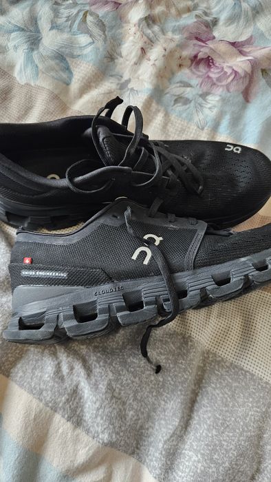 Оригинални маратонки On C
Brooklyn Footwear & Fashion
On Cloudswift