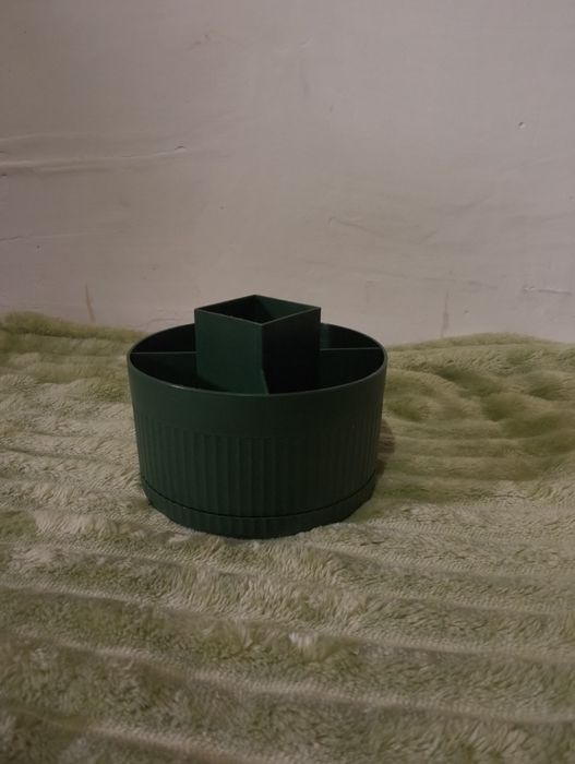 Parfemiria kontenr buyanchiqlar quyow uchun idish