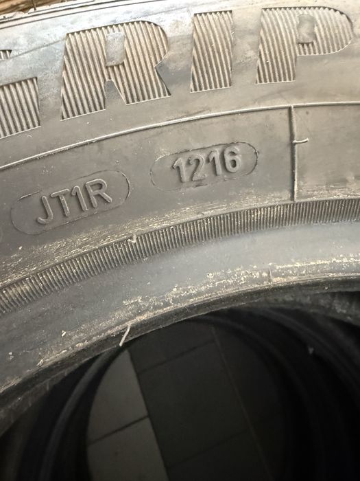 Anvelope vara 215/60R17 Goodyear/Bridgestone