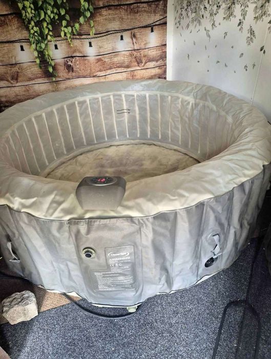 надуваемо джакузи