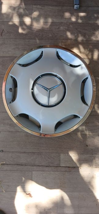 Продам колпаки на мерседес