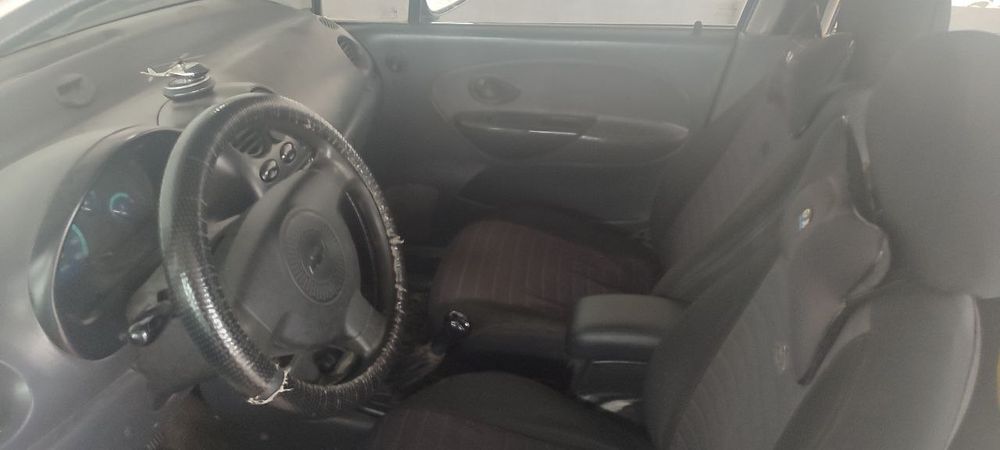 Matiz moshina sotiladi