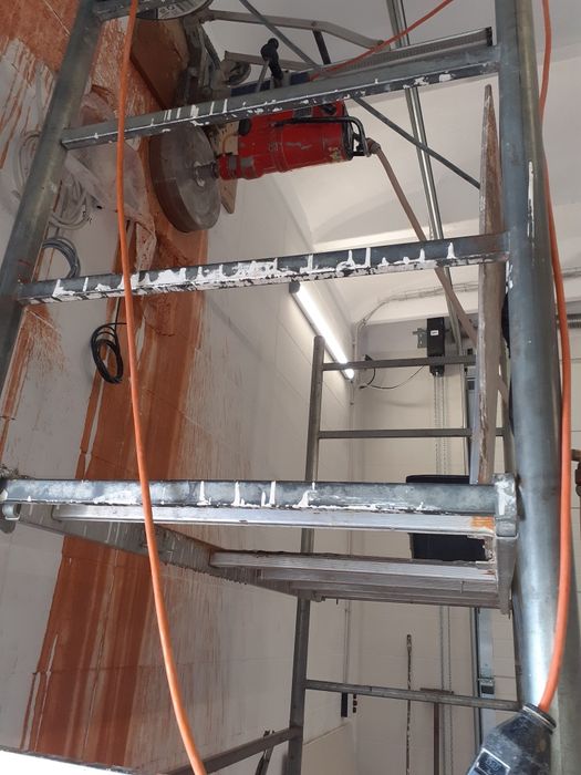 Taieri goluri usi pardoseli carotare gauri beton armat caramida altele