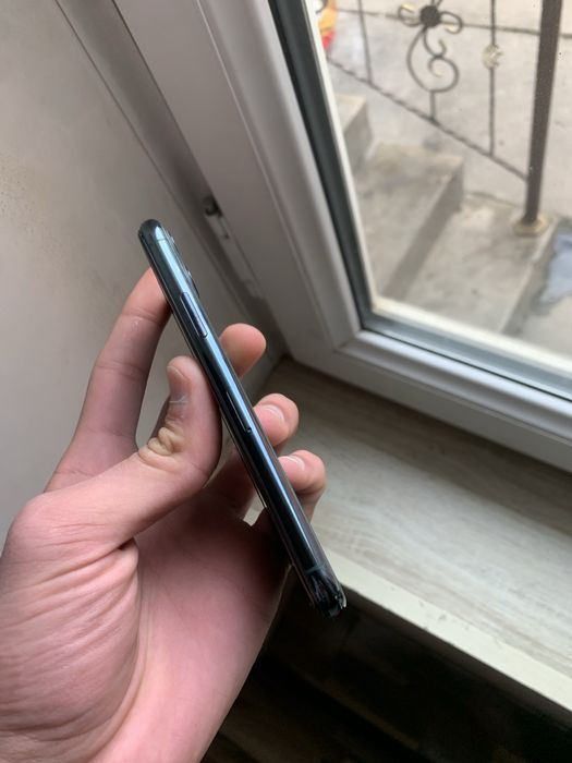 iPhone 11 Pro 64Gb bez dok