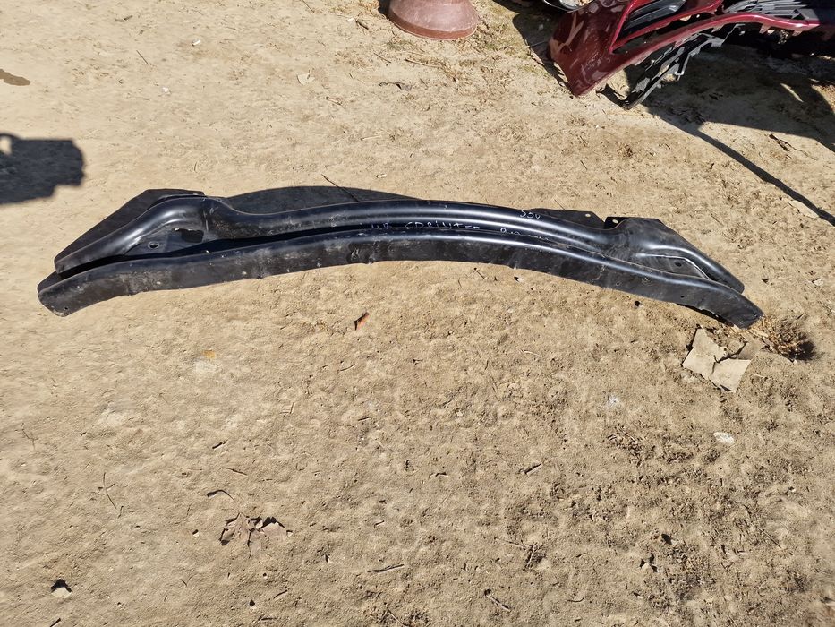 Mercedes Benz Sprinter 910 2020 греда предна броня