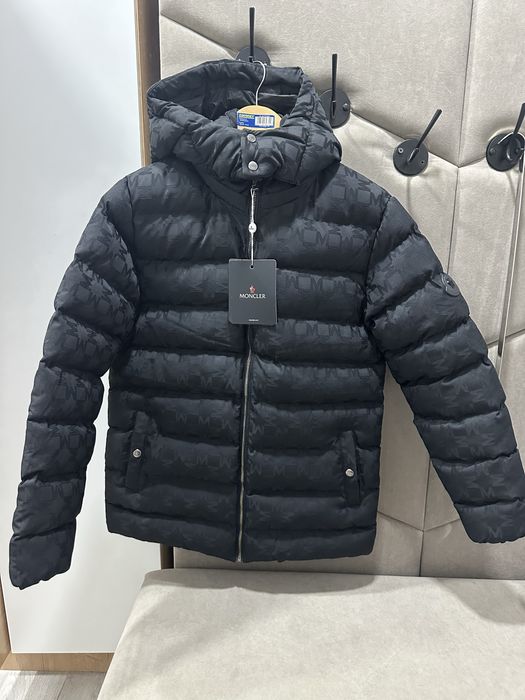 Moncler куртка 164-170 см