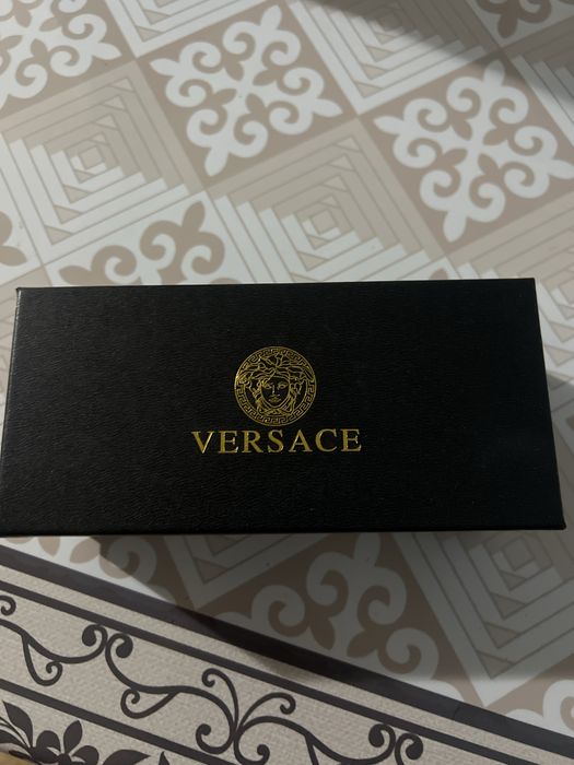 Очки VERSACE солнцезащитные
