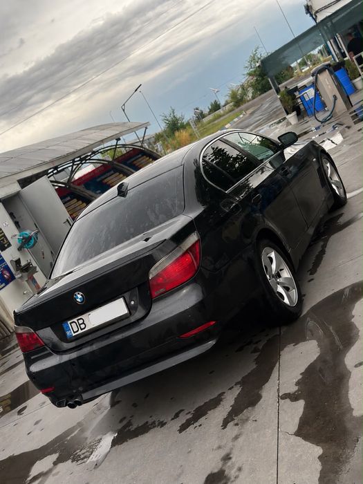 BMW 5 Series 0 — imagine 3