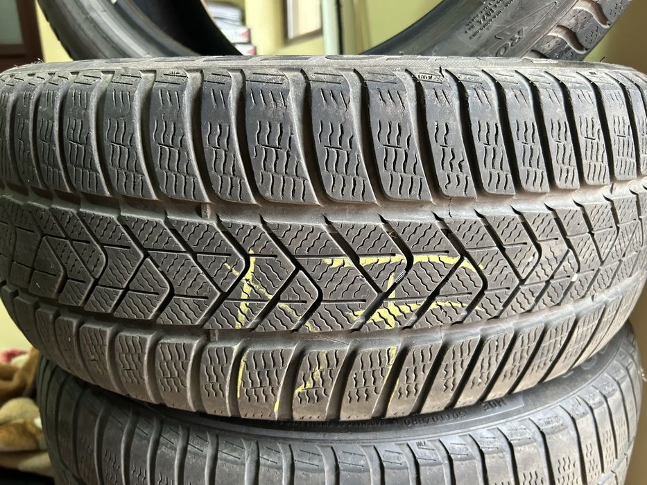 Anvelope Pirelli iarna 245 45 r19