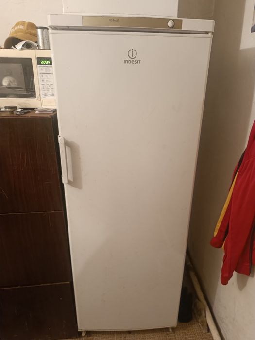 Морозильник Продам