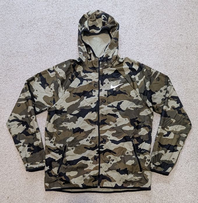 Bluza bărbat Nike mărimea L-XL, subțire, originala, vanatoare