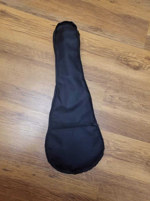 Укулеле с калъф - чисто нови