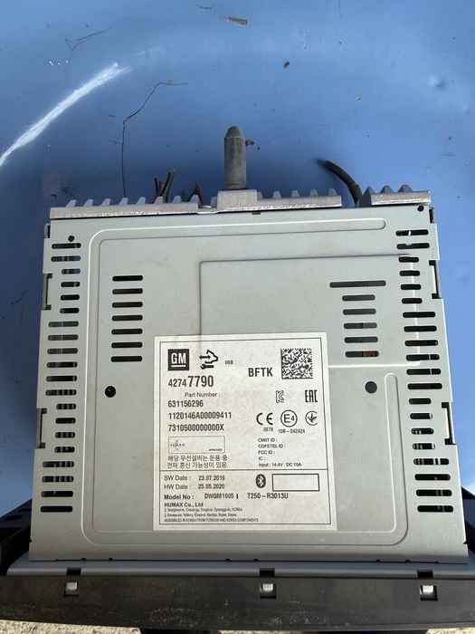 Magnitafon sotiladi nexia 3