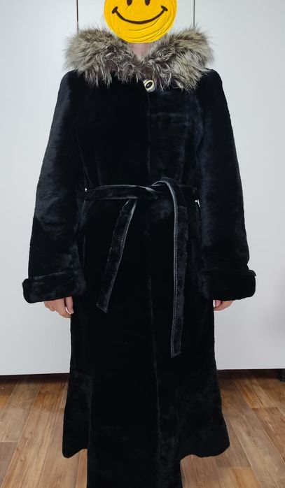 Продам шубу мутон с мехом